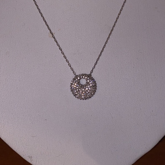 Swarovski Necklace - Picture 2 of 3